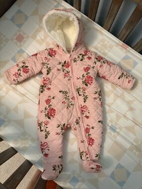 EUC Nordstrom winter pram suit Pink Floral Quilted Hooded Baby One-Piece